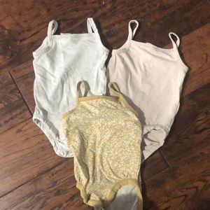 H&M newborn/1-2months Tank Lot - EUC